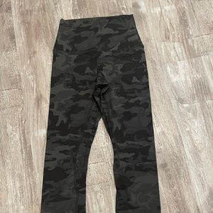 Lululemon align 21” legging green camo